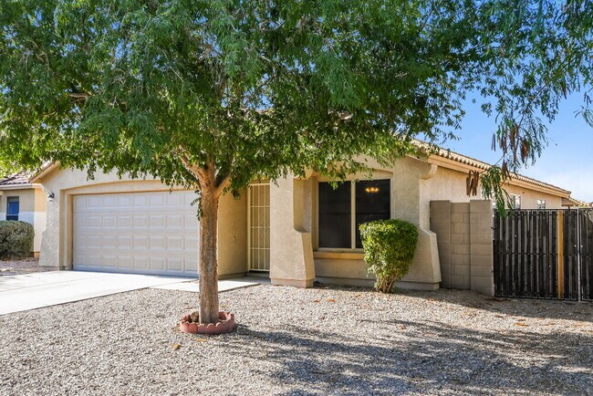 Foto del edificio - 2768 W San Carlos Ln