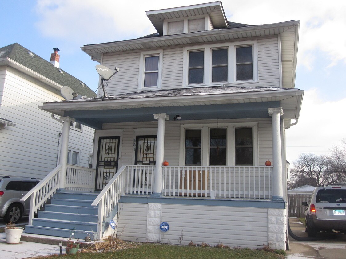 641 S 14th Ave, Maywood, IL 60153 Condo for Rent in Maywood, IL