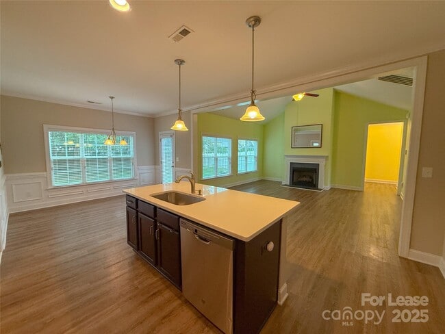Foto del edificio - 128 Coral Rutledge Dr