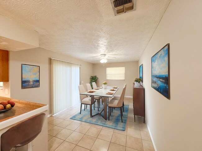 Building Photo - 807 Turtle Creek Dr N