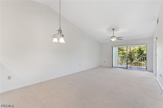 Foto del edificio - 9305 Lake Park Dr