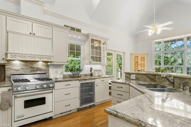 Foto del edificio - 3 br, 2.5 bath House - 1441 South Whitehal...