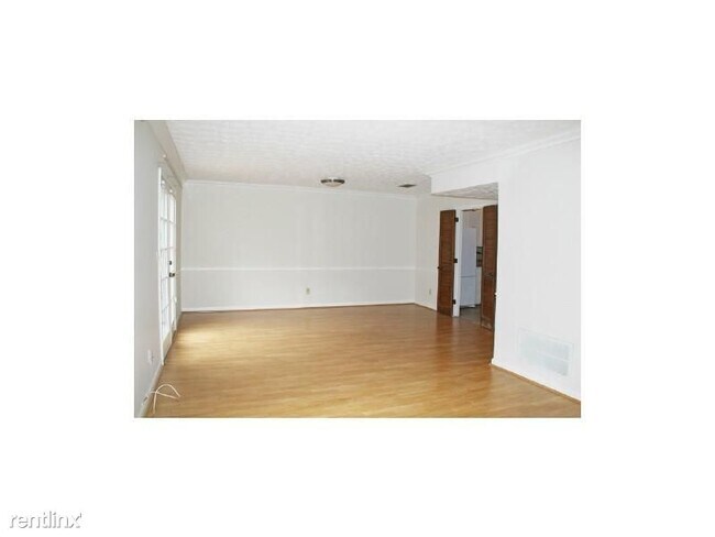 Foto del edificio - 3 br, 2.5 bath Townhome - 218 Forkner Dr