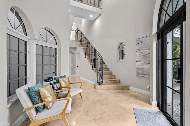 Foto del edificio - 4 br, 5 bath House - 815 SE 2nd Ct