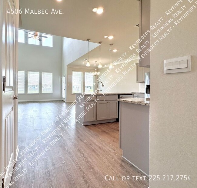 Building Photo - 4506 Malbec Ave