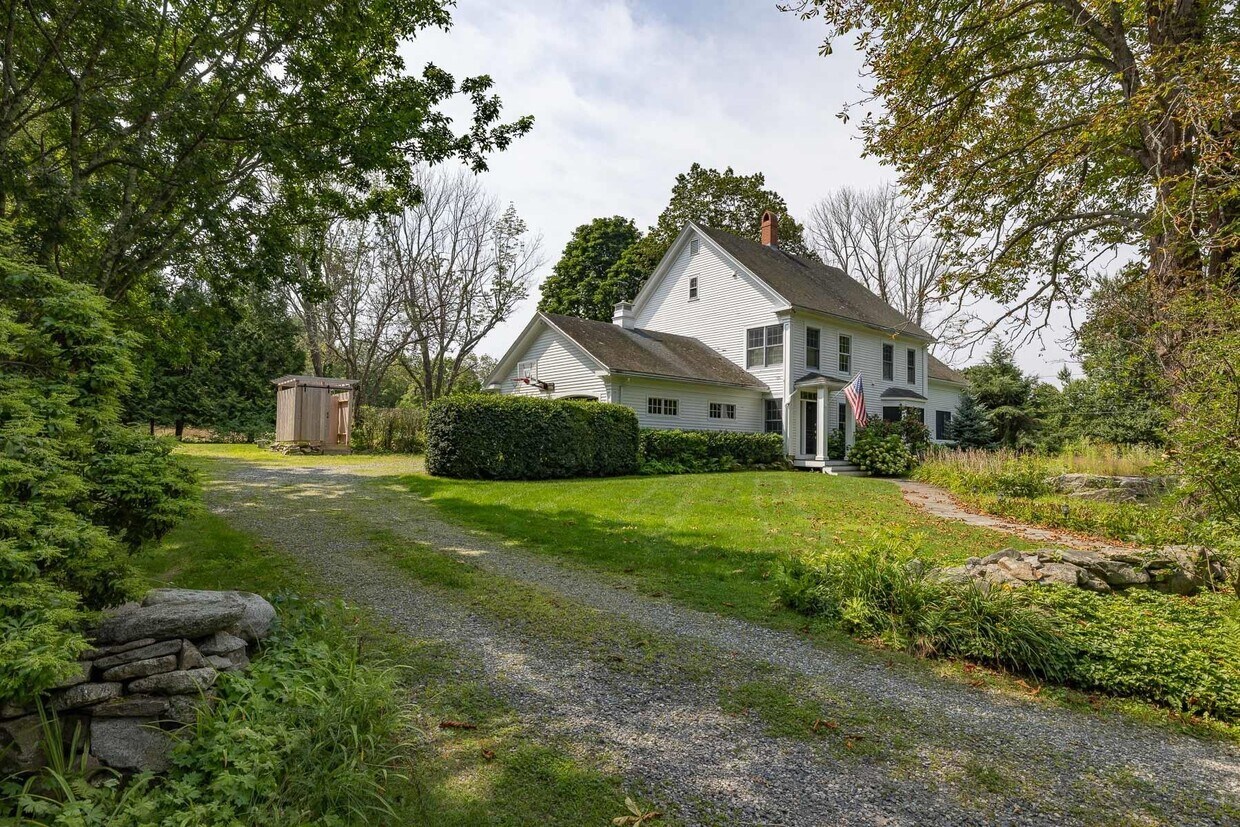Primary Photo - 139 Woodland Rd