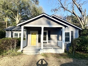 Building Photo - 410 Law St