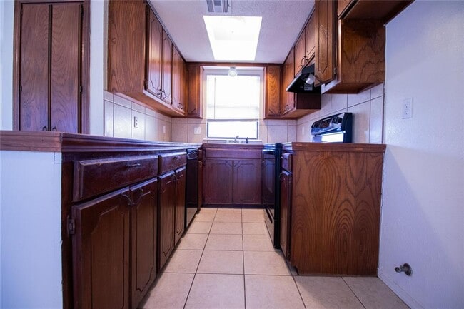 Foto del edificio - 2204 Lafayette Dr