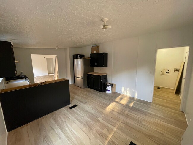 Foto del edificio - 8030 W Peterson Rd