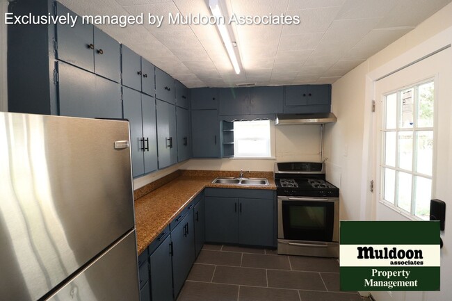 Building Photo - Affordable 1 bed 1 bath remodeled and read...