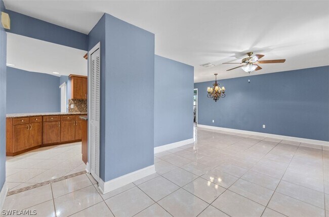 Foto del edificio - 1309 SE 27th St