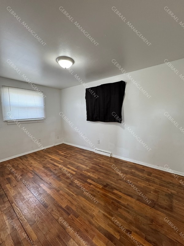 Building Photo - 3145-3145 Walters Dr