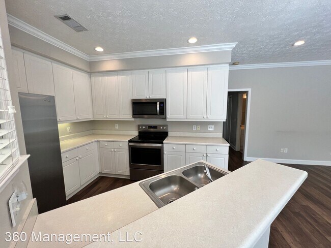 Building Photo - 3 br, 2 bath House - 2209 Clairmont Cir