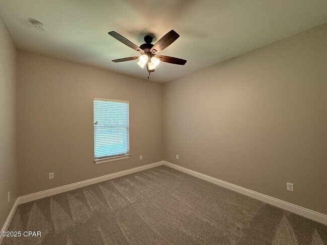 Foto del edificio - 4573 Cedar St