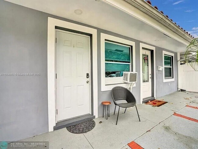 Foto del edificio - 1500 NE 4th St