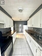 Building Photo - 306-340 PANORAMA Ct