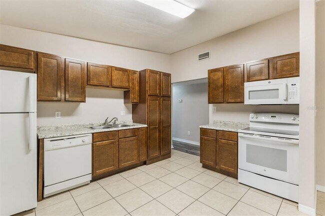 Foto del edificio - 212 Homewood Dr