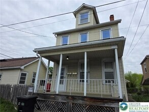 Building Photo - 612 W Garrison St