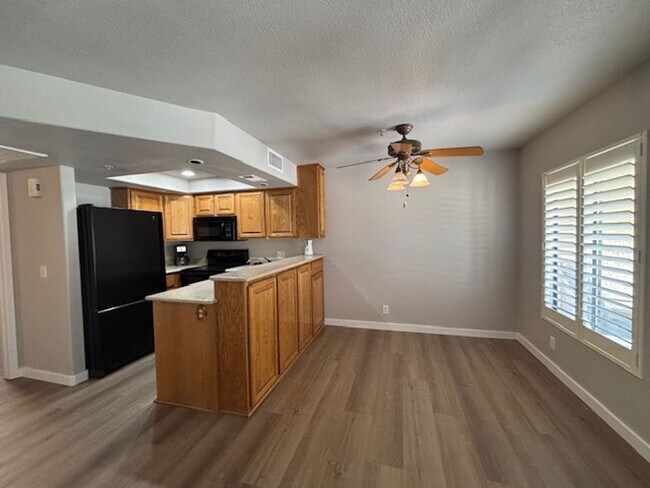 Foto del edificio - 1 Bedroom - 1.5 Bath Condo