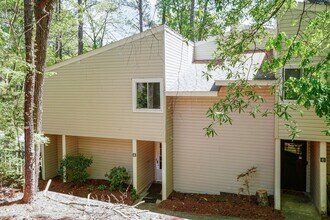 Building Photo - 4716 Walden Pond Dr