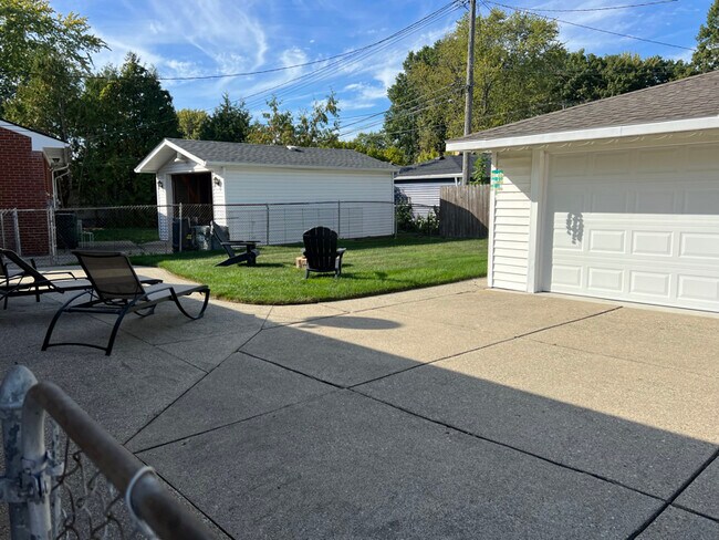 Foto del edificio - 21223 Crane Ct