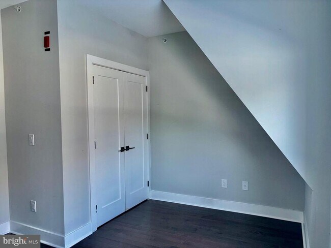 Foto del edificio - 5334-36 Cedar Ave