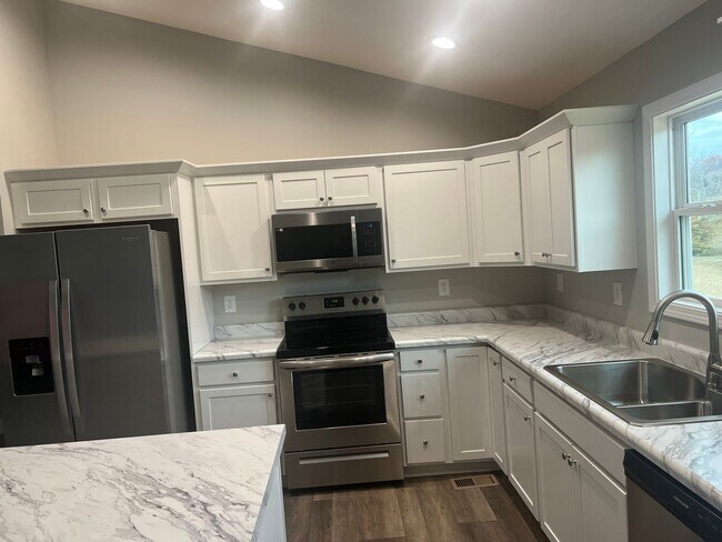 Building Photo - Maynardville 37807 - Brand new 3 bedroom, ...