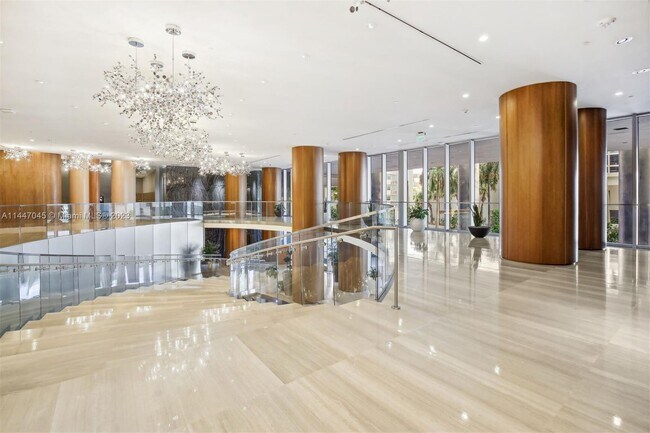 Foto del edificio - 488 NE 18th St