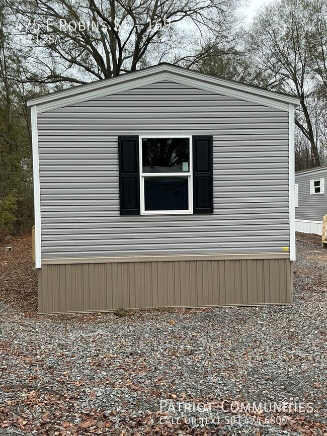 Building Photo - 475 E Robins St