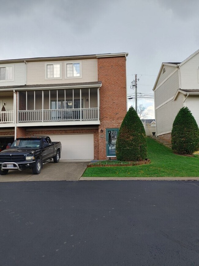 1445 Blennerhassett Heights Rd, Parkersburg, WV 26101 House Rental in