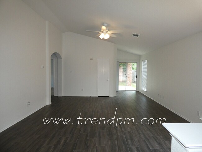 Building Photo - 5932 Melanie Drive, Fort Worth TX 76131