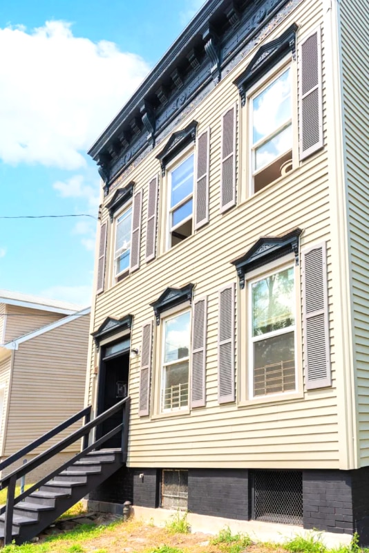 Building Photo - 539 Hamilton St
