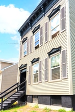 Building Photo - 539 Hamilton St
