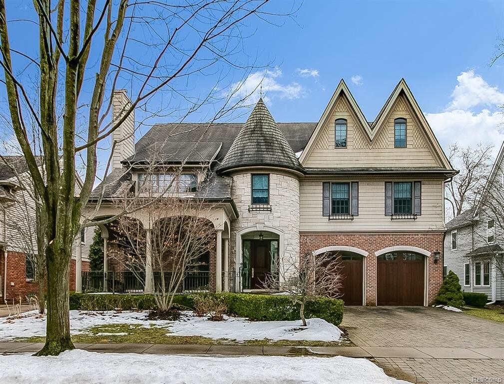 Foto principal - 745 Wallace St