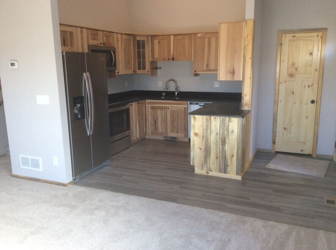 Primary Photo - 3 BEDROOMS, 2 BATHROOMS, 2 CAR ATTACHED GA...