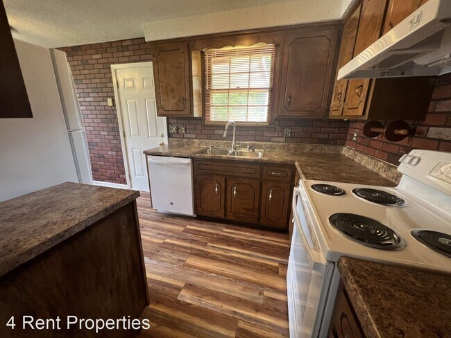 Building Photo - 3 br, 2.5 bath House - 2211 Charlestown Rd