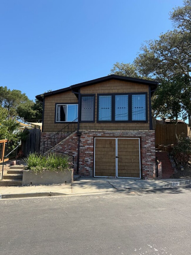 Building Photo - 2329 Scenic Ave