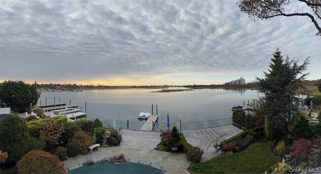 Foto del edificio - 49 Harborview W