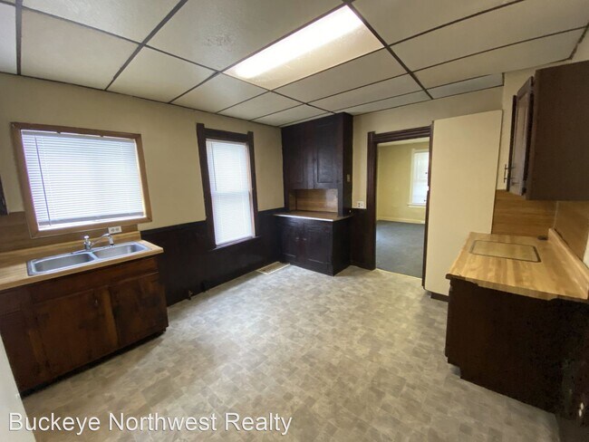 Building Photo - 1 br, 1 bath Apartment - 540 East Park