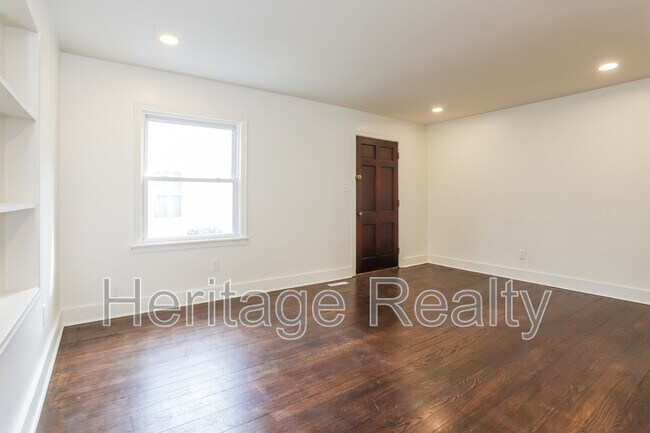 Foto del edificio - 921 Shamrock Ave