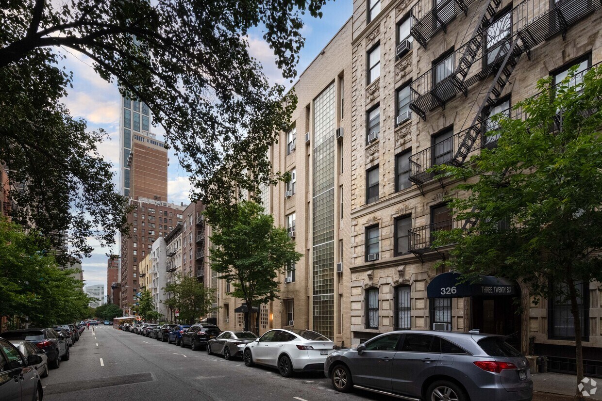 Primary Photo - 330-334 E 58th St