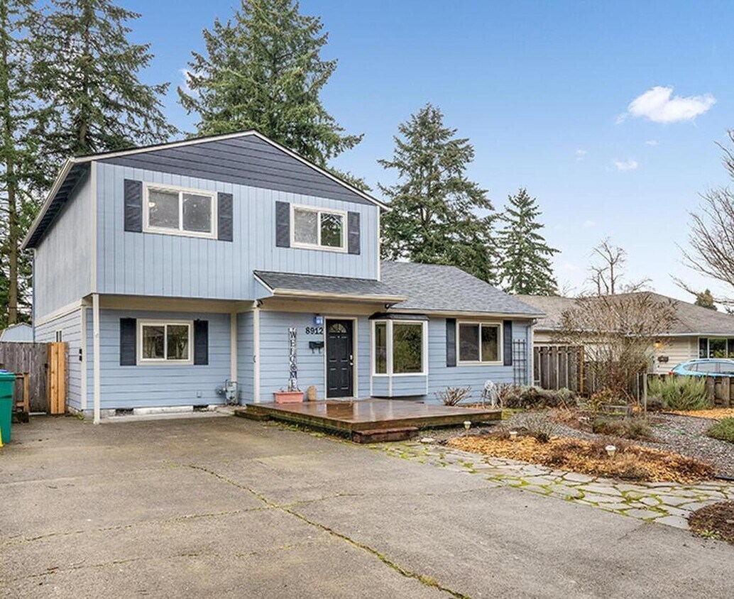 Foto principal - 8912 NE Russell St