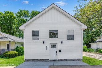 Building Photo - 1216 Heck Ave