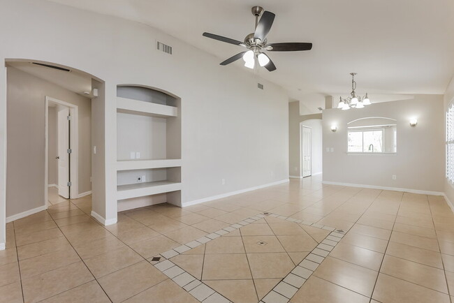 Building Photo - 2614 Lansbury Pl