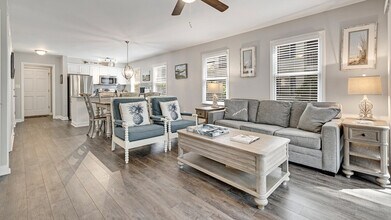 Building Photo - 366 Masters Dr