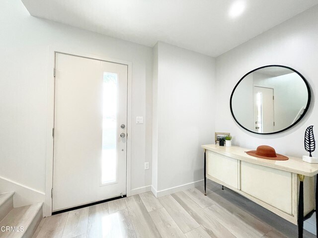 Foto del edificio - 230 S San Marino Ave