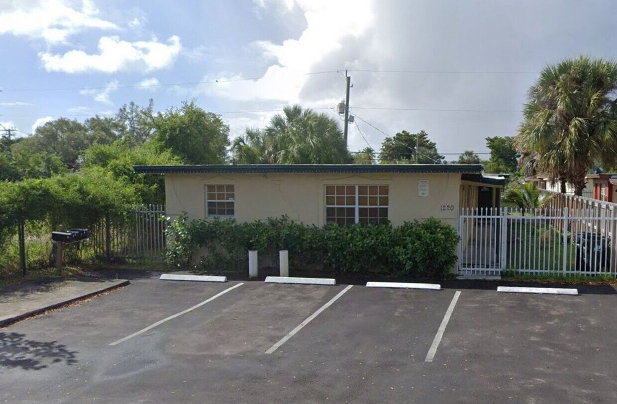 Foto del edificio - 1220 NW 3rd St