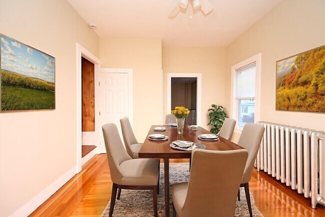 Foto del edificio - 30 Sheppard Ave