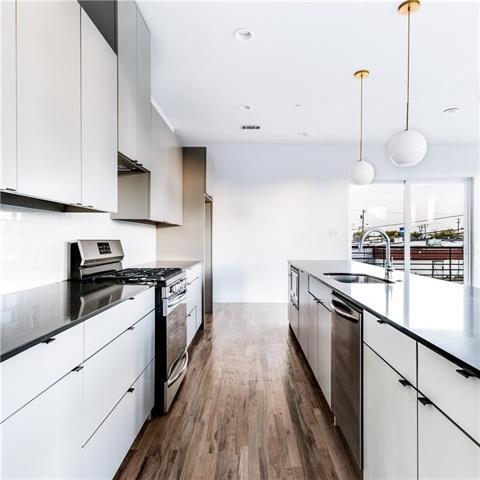 Foto del edificio - 1715 Bennett Ave