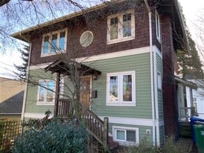 Building Photo - 2109 N 39th St